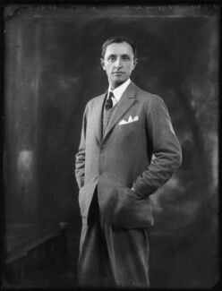 Romano Romanelli Portrait 02